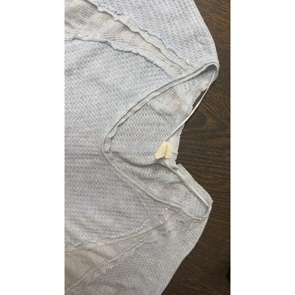 Free People V-Neck Catalina Cloud Heather Thermal Blouse Womens‎ Size XS Blue - Picture 3 of 4